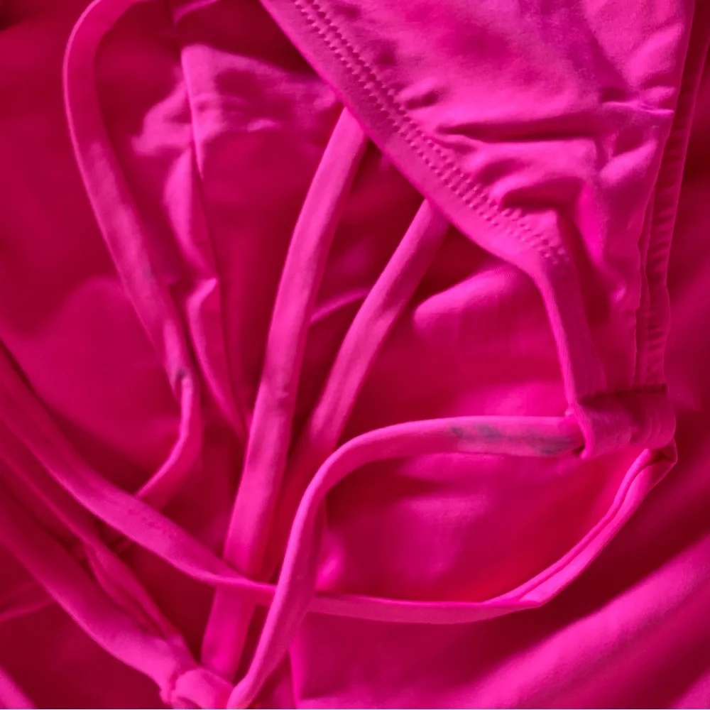 La Blanca “Island Goddess” One Piece Swimsuit in pink - Picture 8 of 13